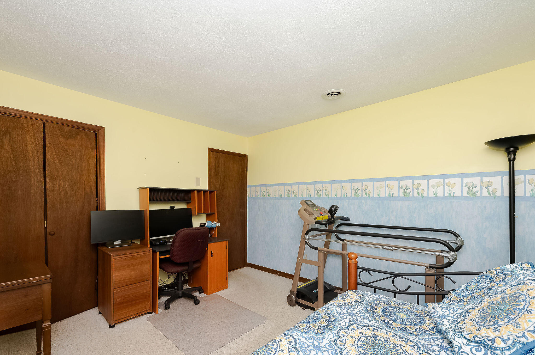 17 Dean Road York ME 03909