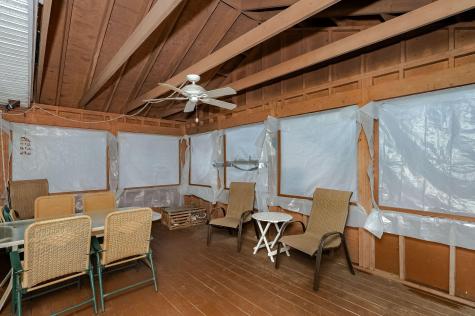 17 Dean Road York ME 03909