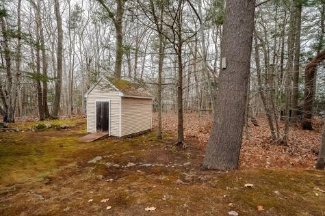 17 Dean Road York ME 03909