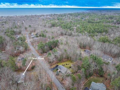 17 Dean Road York ME 03909