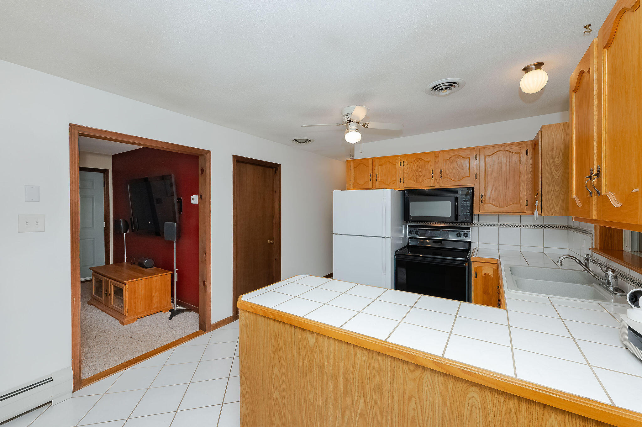 17 Dean Road York ME 03909