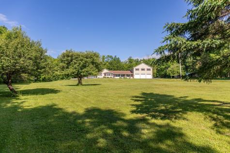 78 Gray Hill Road Dover-foxcroft ME 04426