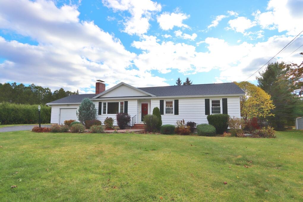 89 Longmeadow Drive Brewer ME 04412