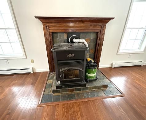 8 Evergreen Circle Limington ME 04049