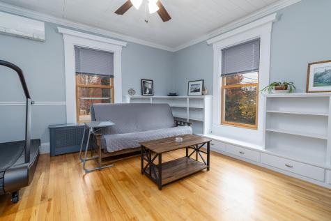 54 High Street Paris ME 04281