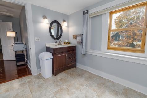 54 High Street Paris ME 04281