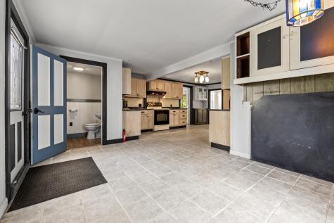 62 Warren Street Rockland ME 04841