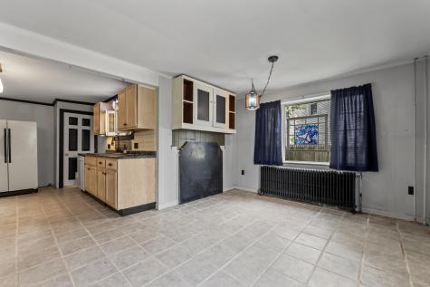 62 Warren Street Rockland ME 04841