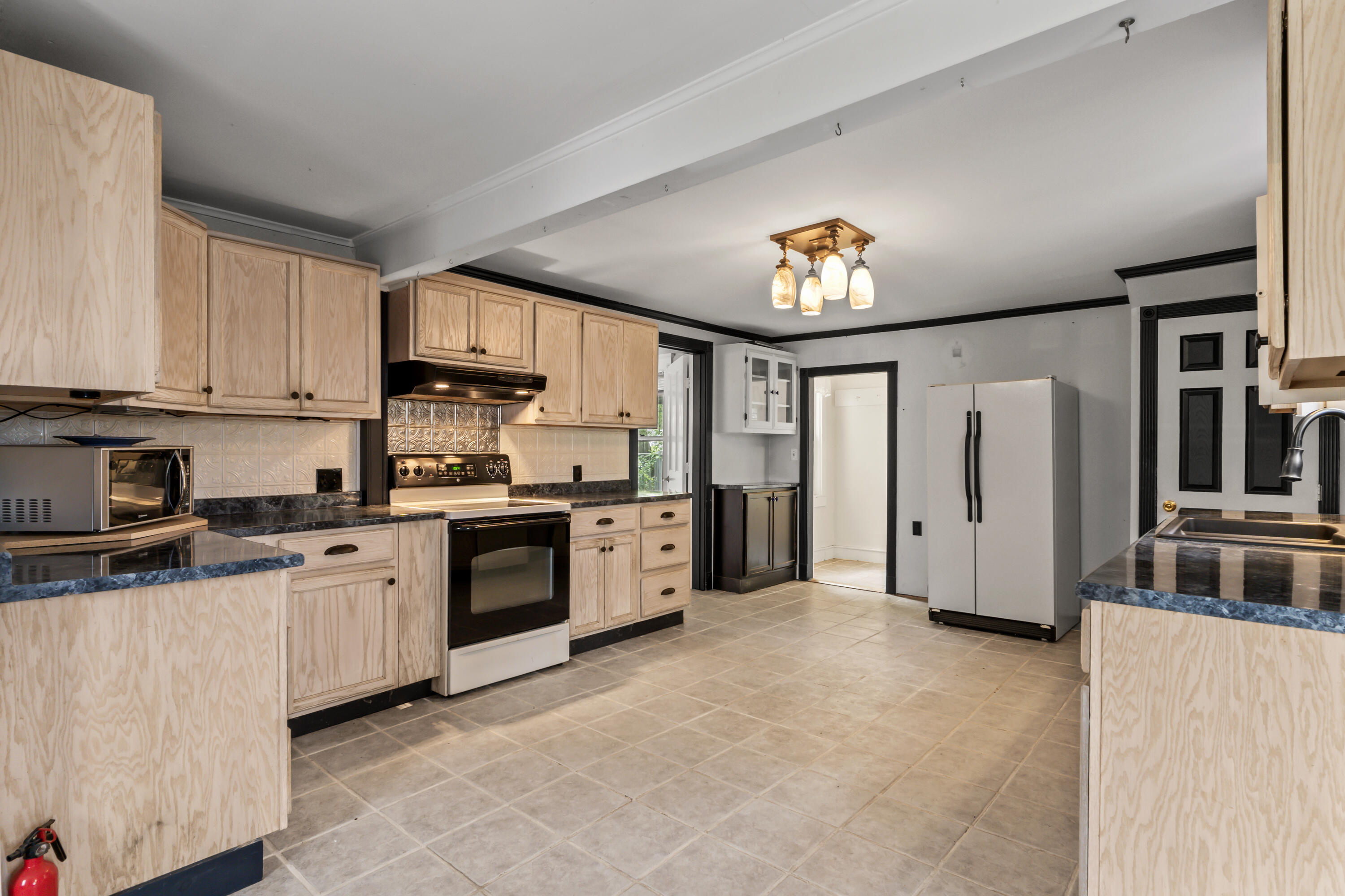 62 Warren Street Rockland ME 04841