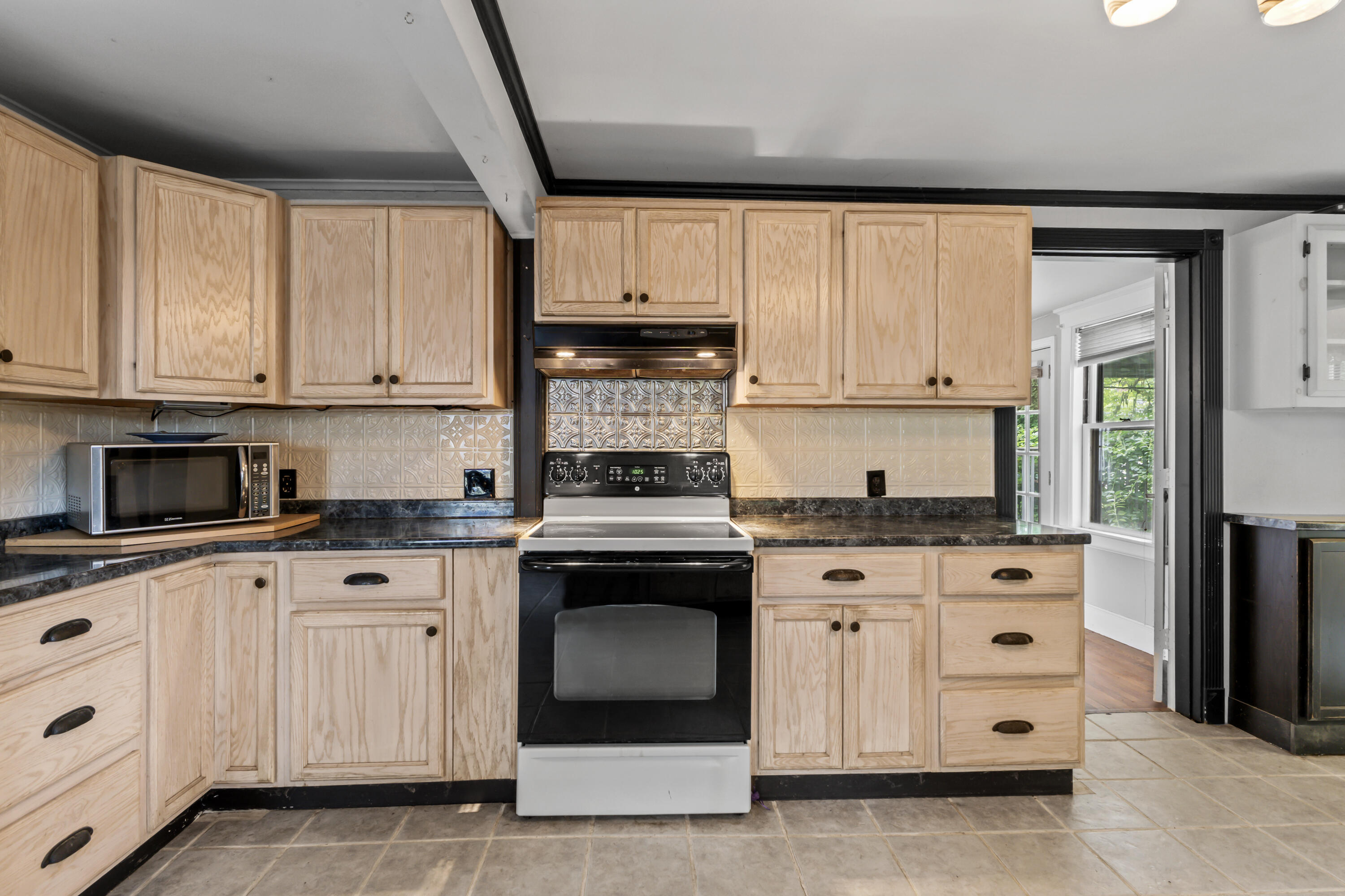 62 Warren Street Rockland ME 04841