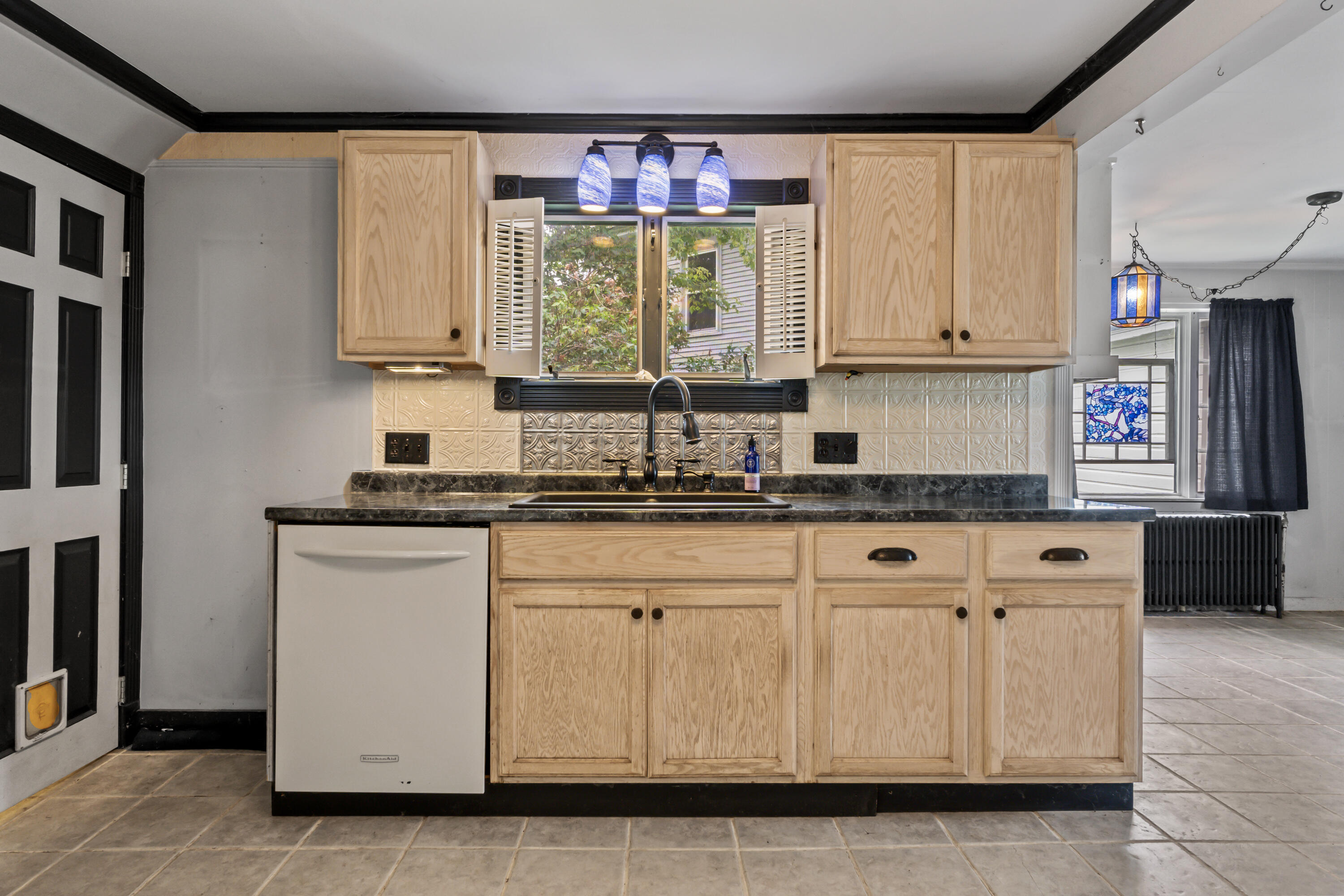 62 Warren Street Rockland ME 04841