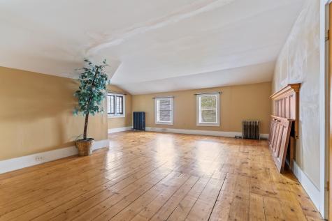 62 Warren Street Rockland ME 04841