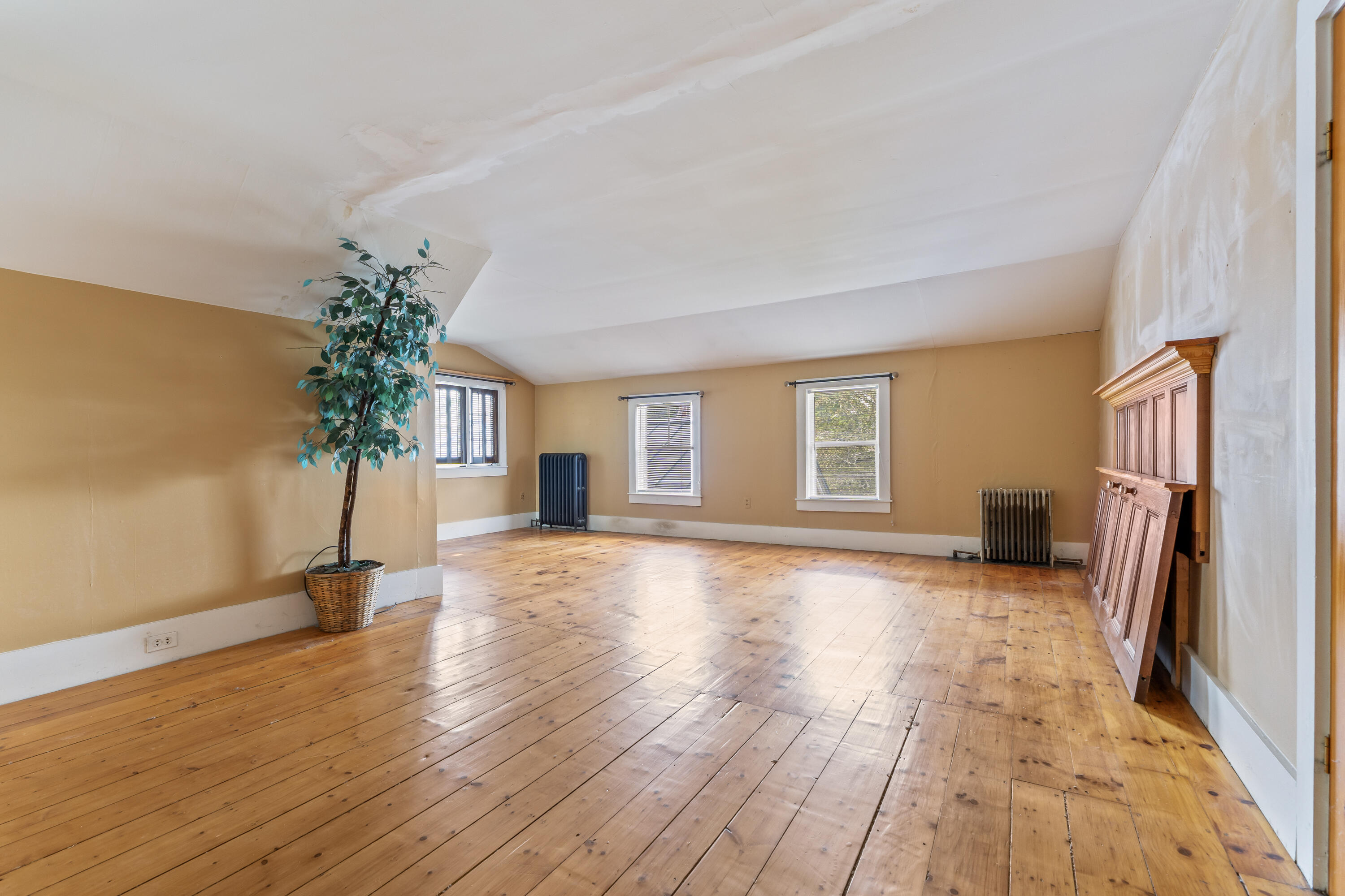 62 Warren Street Rockland ME 04841