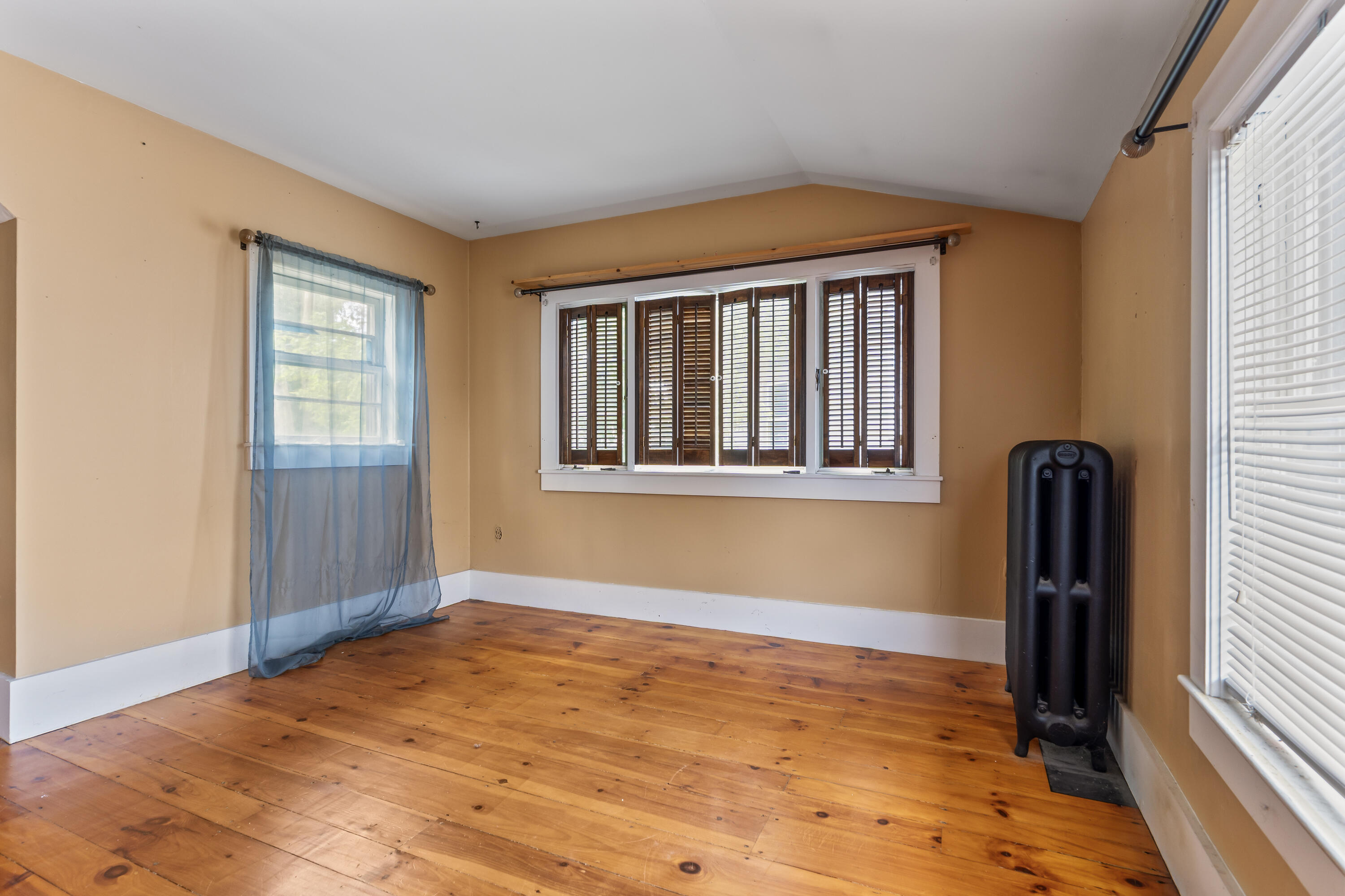 62 Warren Street Rockland ME 04841