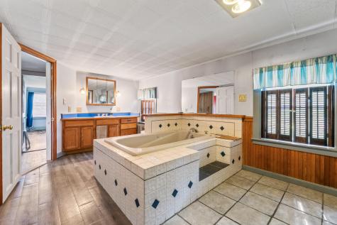 62 Warren Street Rockland ME 04841