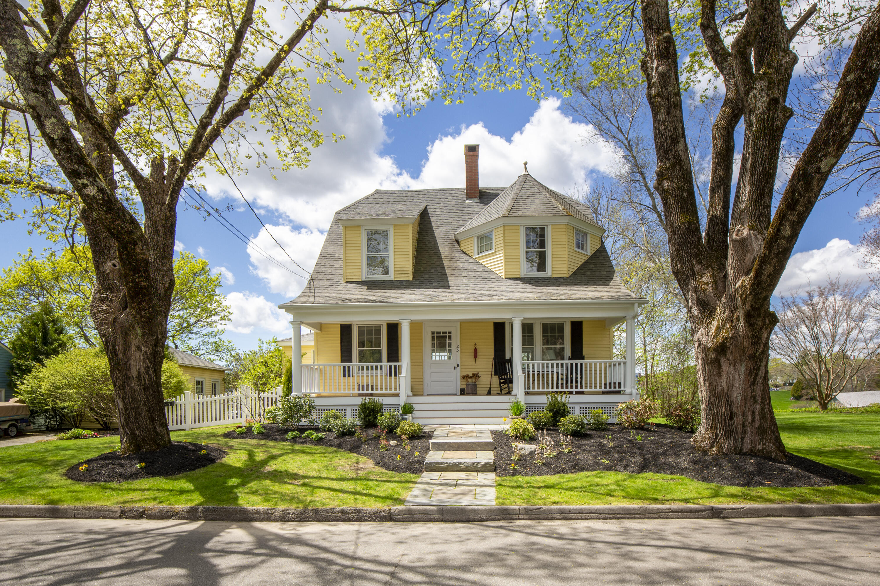 25 Sea Street Camden ME 04843
