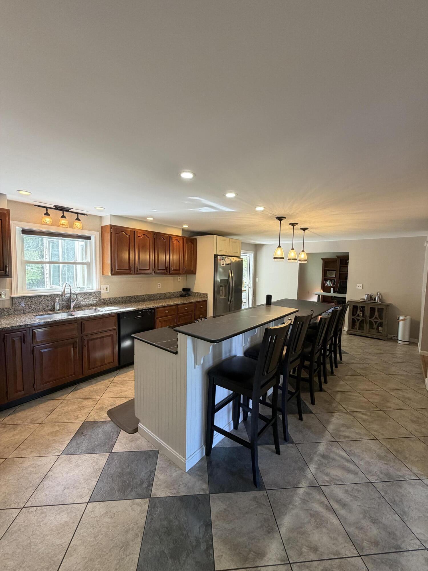10 Constitution Avenue Hampden ME 04444
