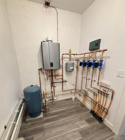 8 Peck Drive Newport ME 04953