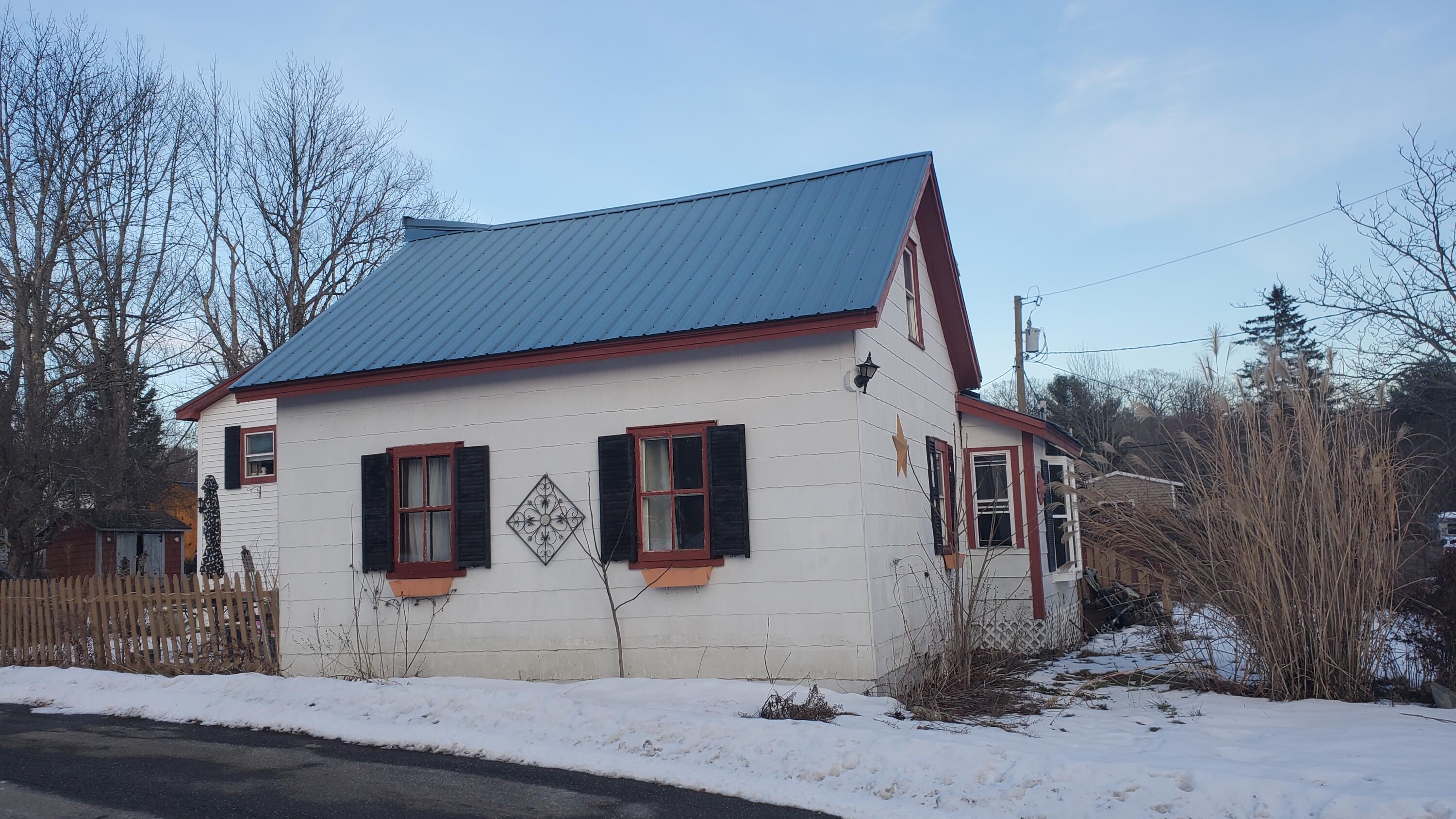 29 Oak Street Bucksport ME 04496