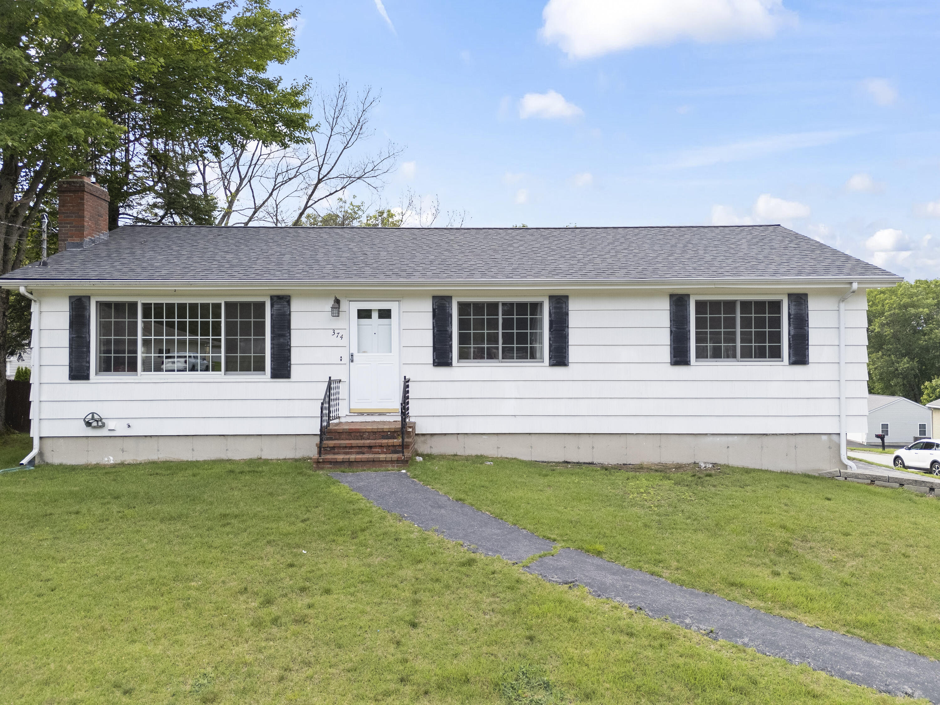 374 East Avenue Lewiston ME 04240