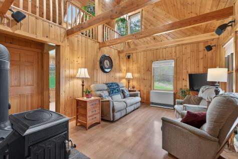 276 Middle Road Dresden ME 04342