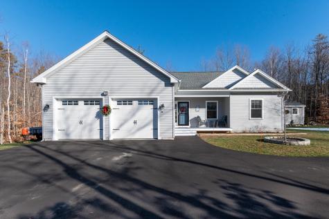 34 Chestnut Heights Road Gray ME 04039