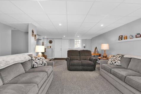 34 Chestnut Heights Road Gray ME 04039