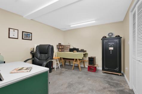 34 Chestnut Heights Road Gray ME 04039