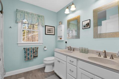 34 Chestnut Heights Road Gray ME 04039