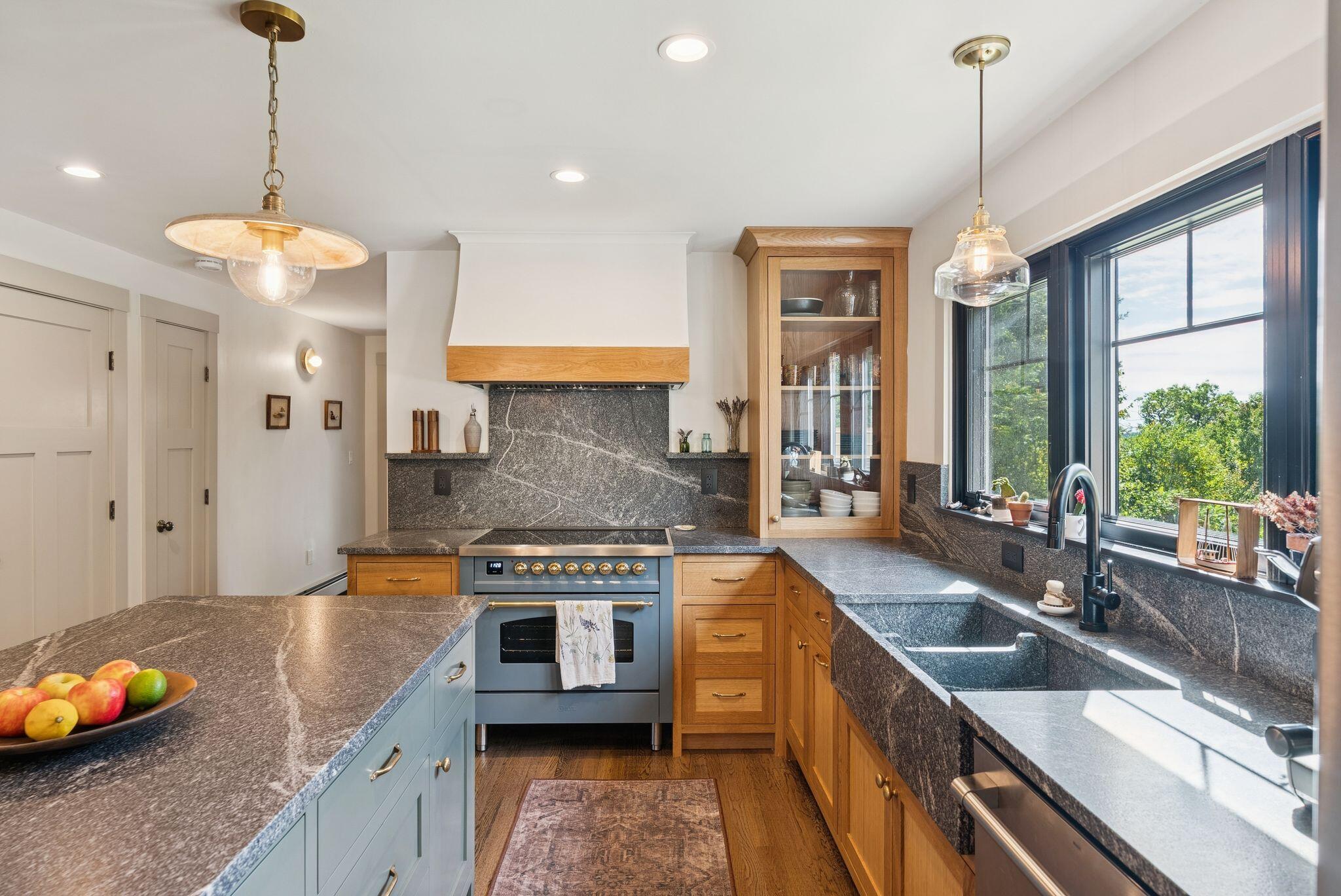 1 Ledge Road Cumberland ME 04110