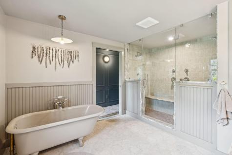 1 Ledge Road Cumberland ME 04110