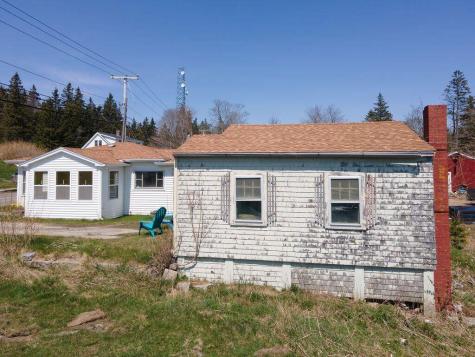 7 N Main Street Stonington ME 04681