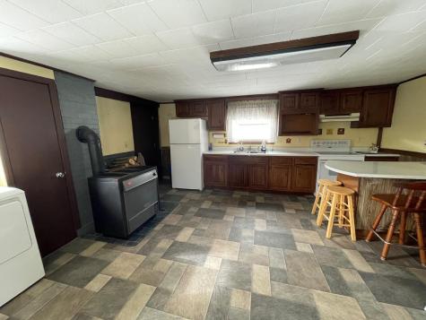 92 Todds Corner Road Saint Albans ME 04971