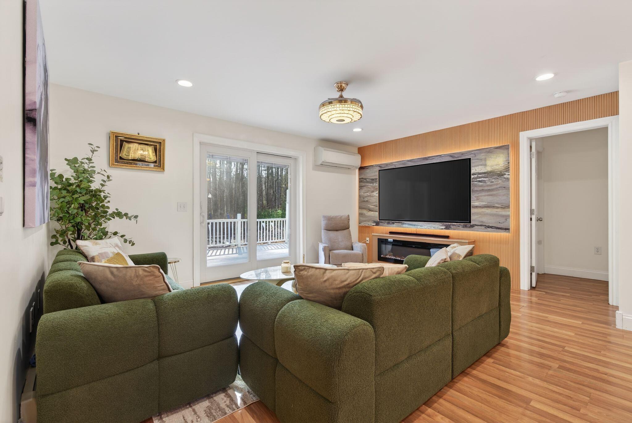 10 Wildberry Lane Saco ME 04072