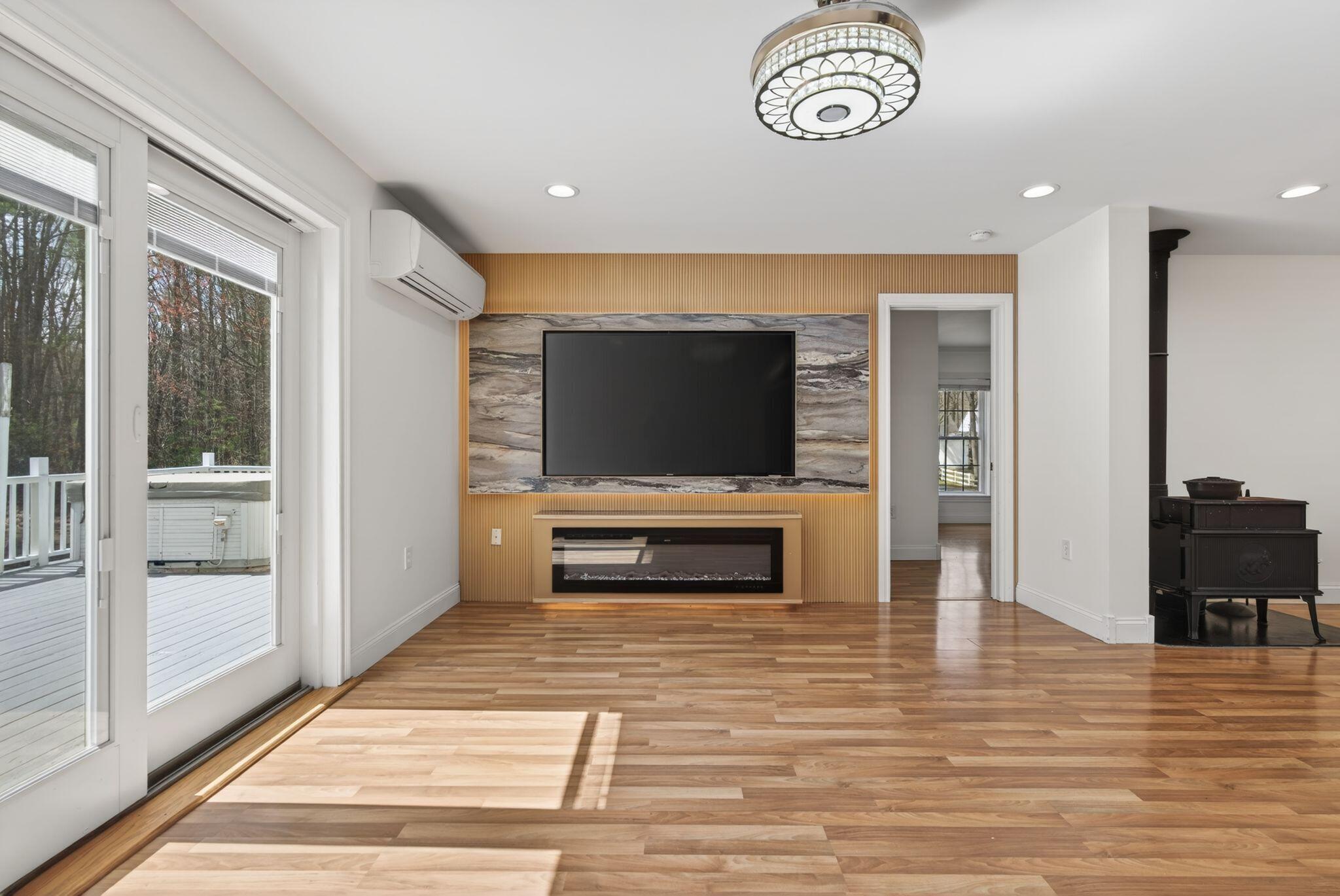 10 Wildberry Lane Saco ME 04072