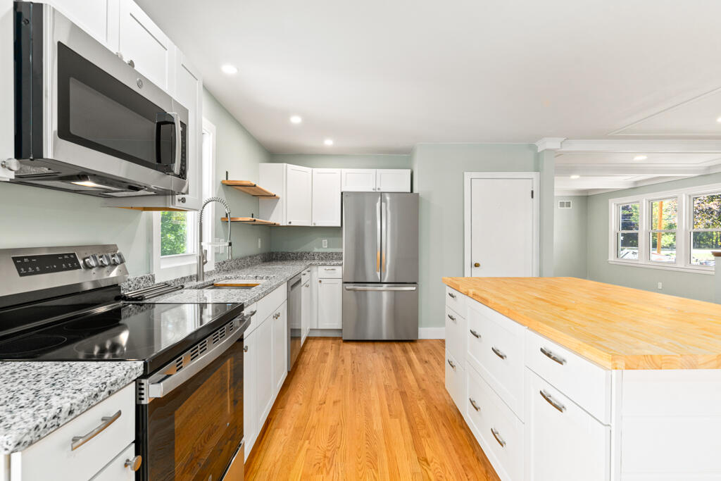 22 Gray Park Gray ME 04039