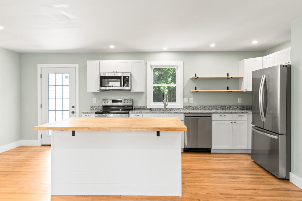 22 Gray Park Gray ME 04039