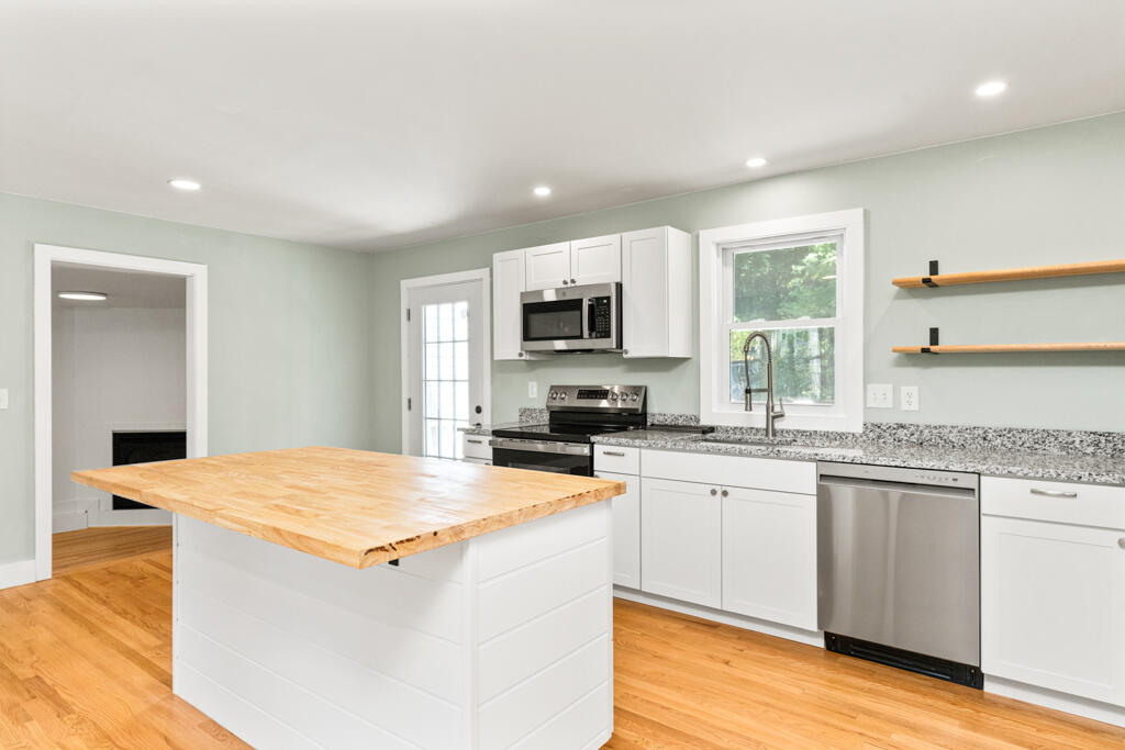 22 Gray Park Gray ME 04039