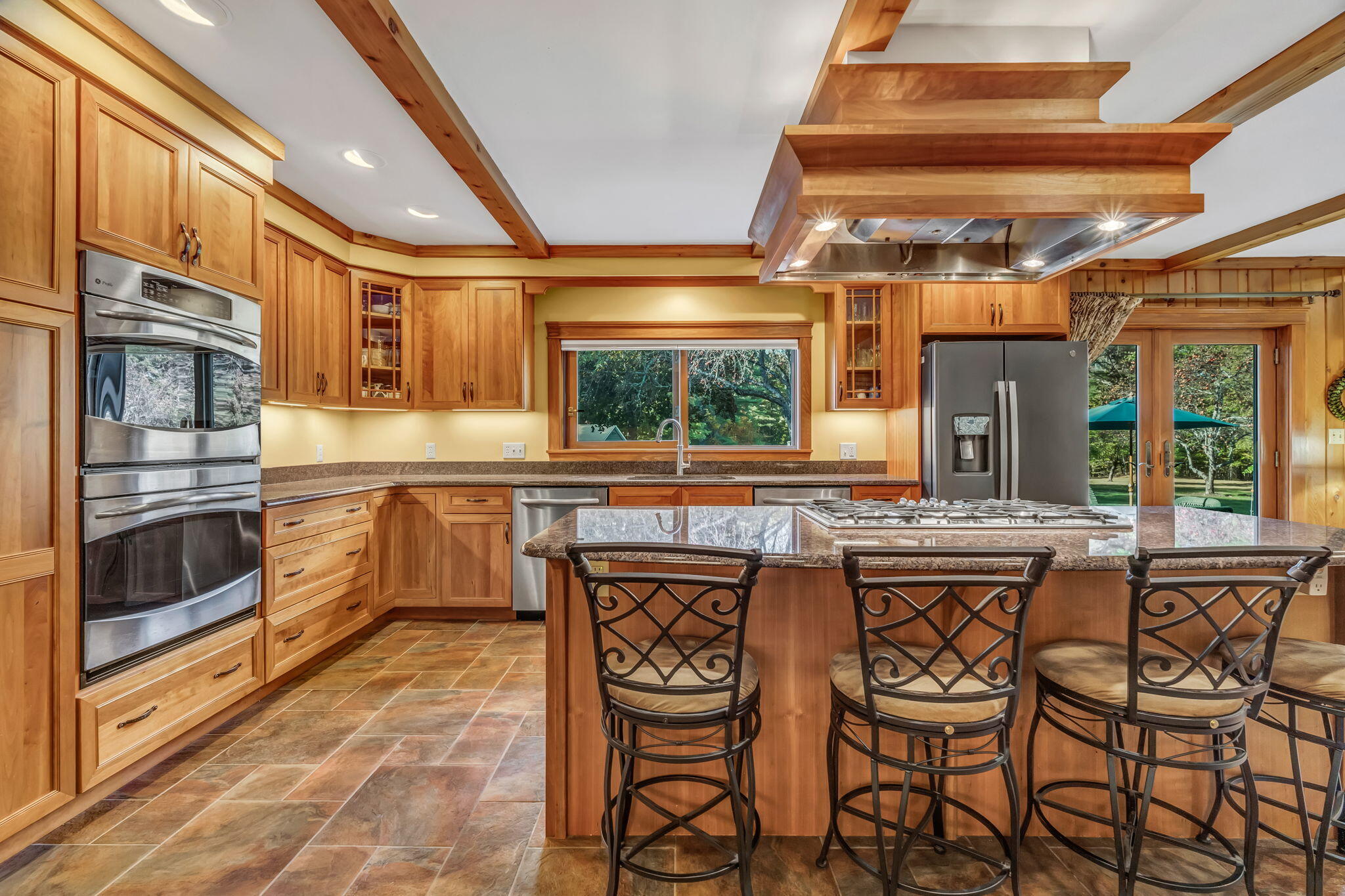 2416 Kennebec Road Newburgh ME 04444