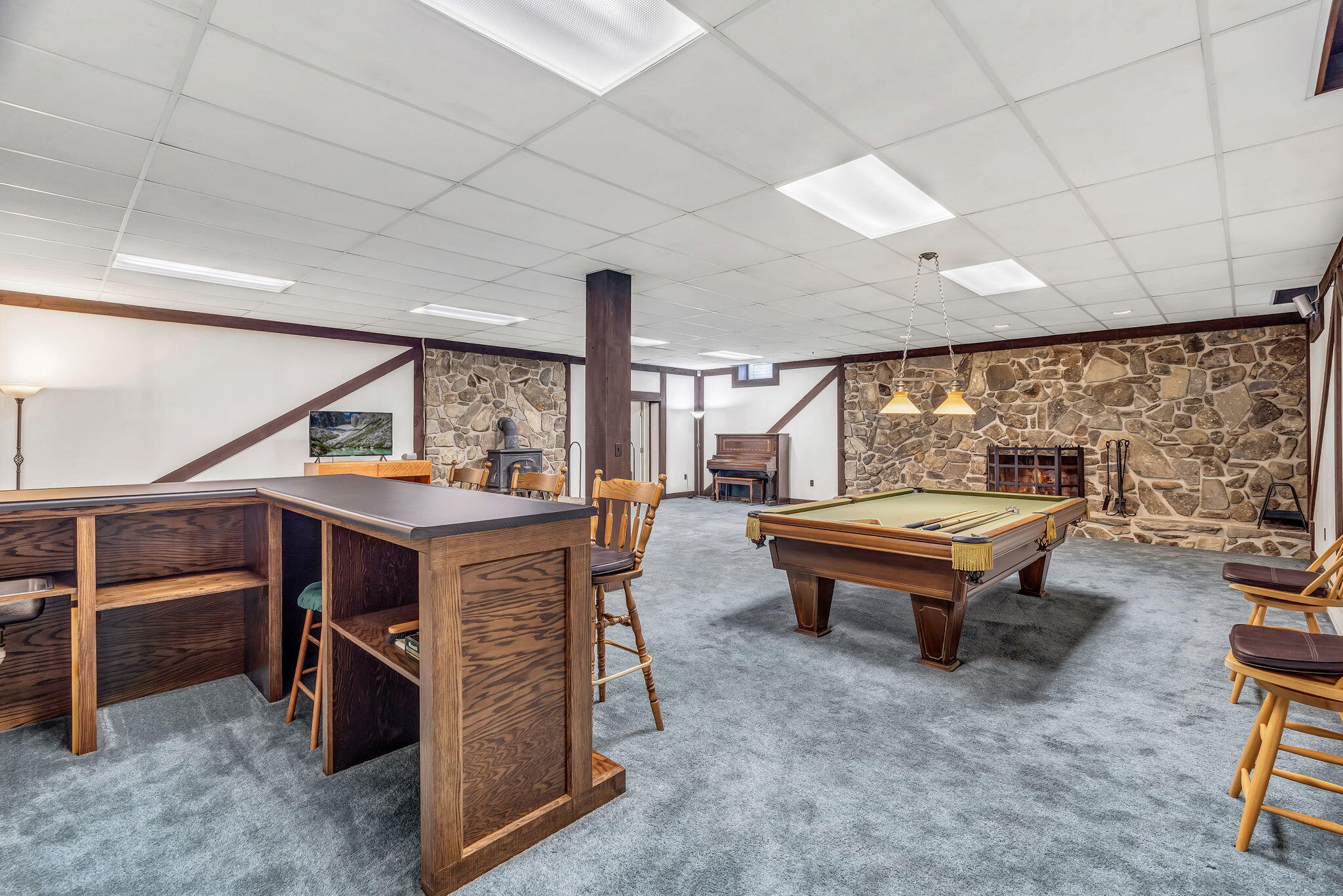 2416 Kennebec Road Newburgh ME 04444