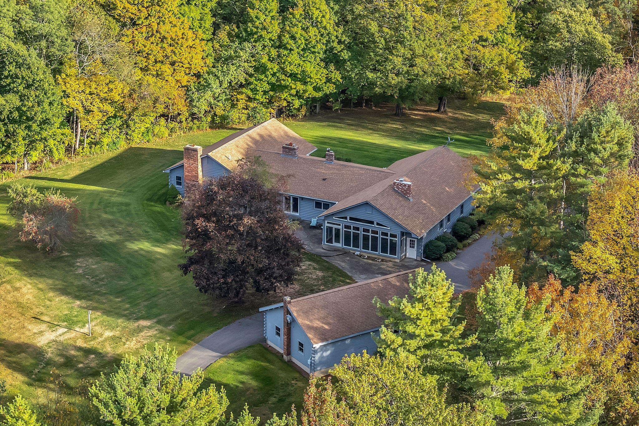 2416 Kennebec Road Newburgh ME 04444
