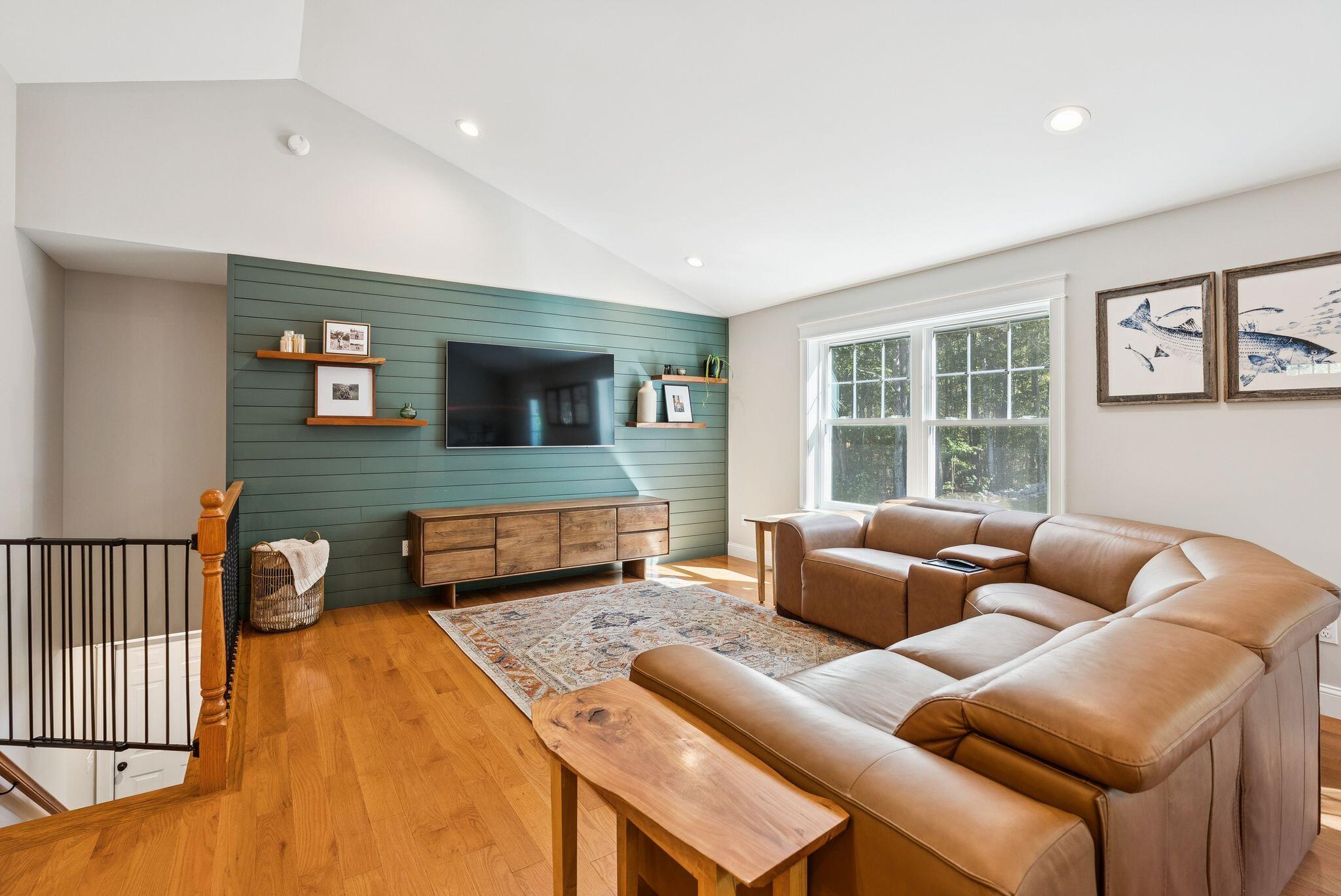 10 Arlington Court Gray ME 04039