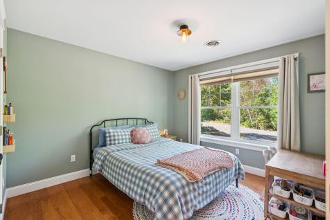 10 Arlington Court Gray ME 04039