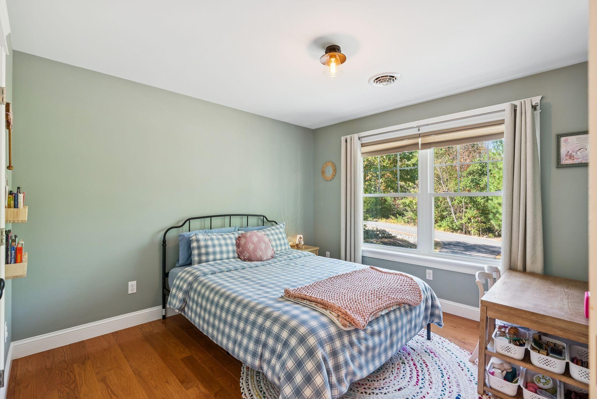 10 Arlington Court Gray ME 04039