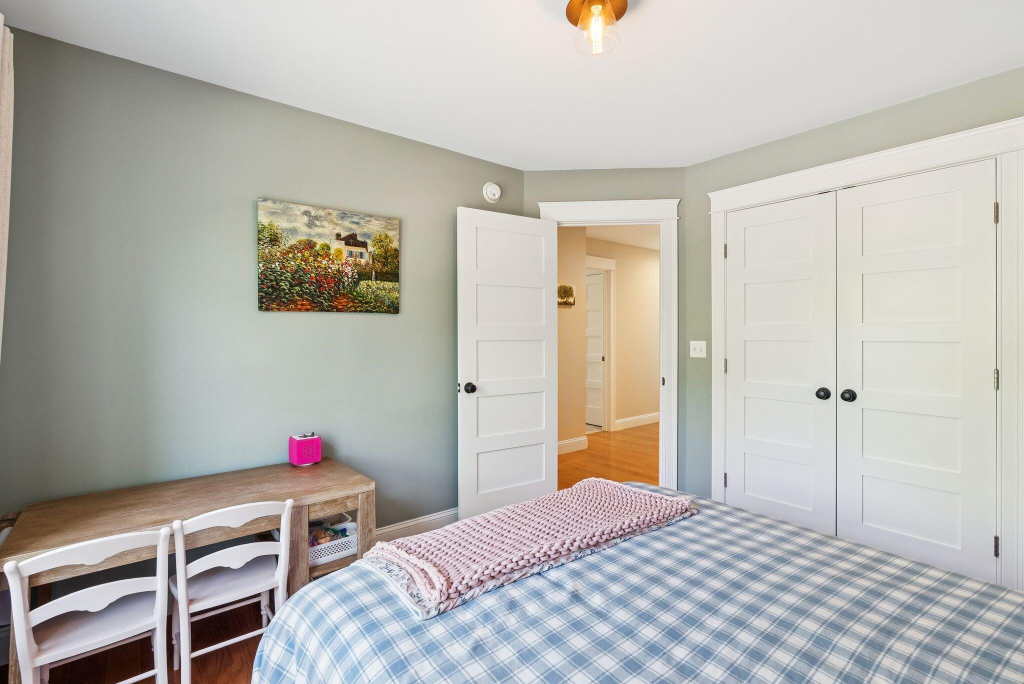 10 Arlington Court Gray ME 04039