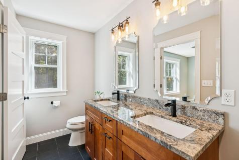 10 Arlington Court Gray ME 04039