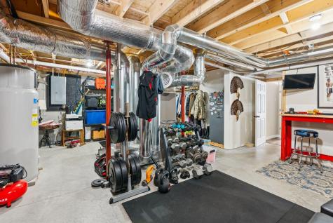 10 Arlington Court Gray ME 04039