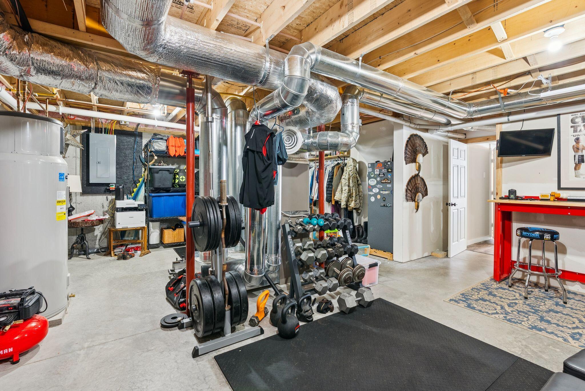 10 Arlington Court Gray ME 04039