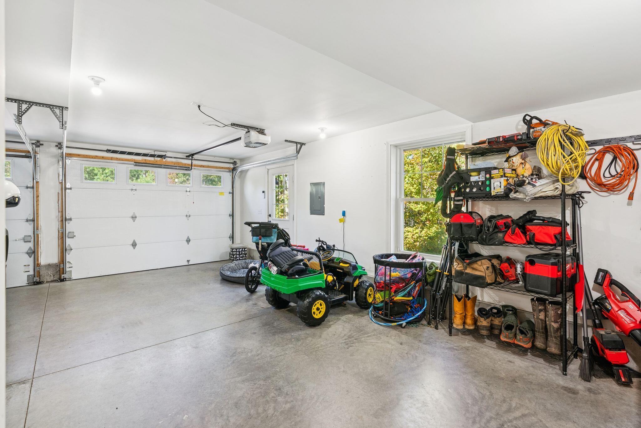 10 Arlington Court Gray ME 04039