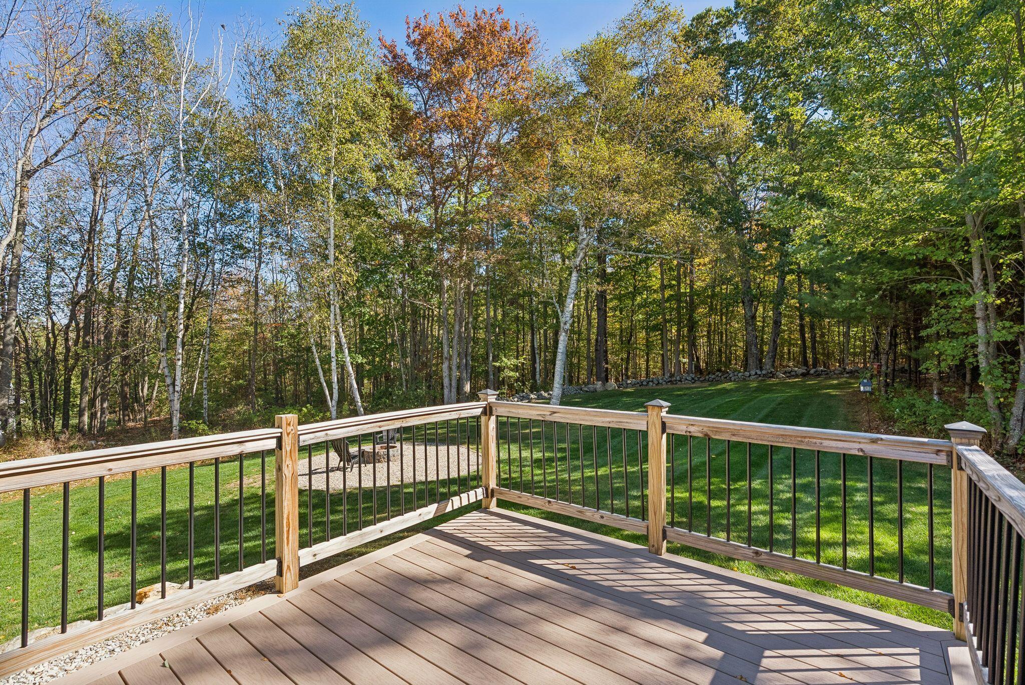 10 Arlington Court Gray ME 04039